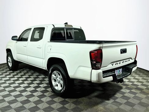 Used 2020 Toyota Tacoma SR AWD/4WD image 5