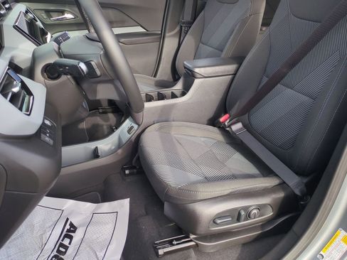 New 2027 Chevrolet Bolt LT w/ Comfort Package FWD image 19
