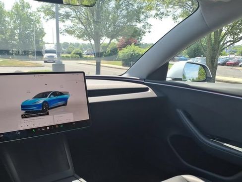 Used 2024 Tesla Model 3 Long Range AWD/4WD image 19