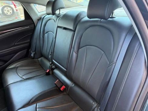 Used 2018 Buick LaCrosse Premium w/ Dynamic Drive Package AWD/4WD image 44