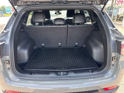 Used 2023 Jeep Compass Limited AWD/4WD image 38