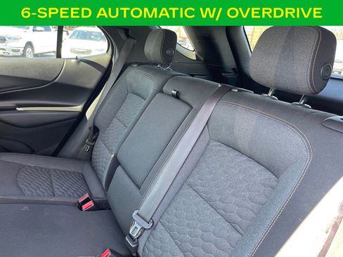 Used 2018 Chevrolet Equinox LT image 10