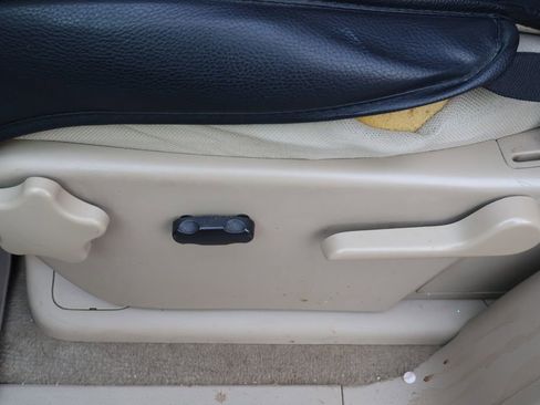 Used 2013 GMC Sierra 1500 SLE w/ Power Tech Package image 15