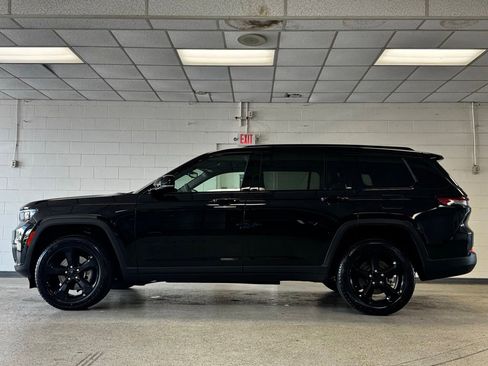 Certified 2024 Jeep Grand Cherokee L Altitude AWD/4WD image 5