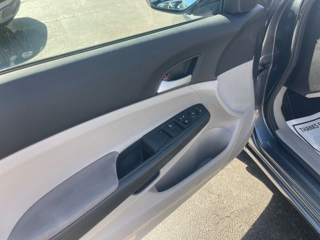 Used 2012 Honda Accord LX image 10