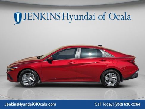 New 2026 Hyundai Elantra SE image 6