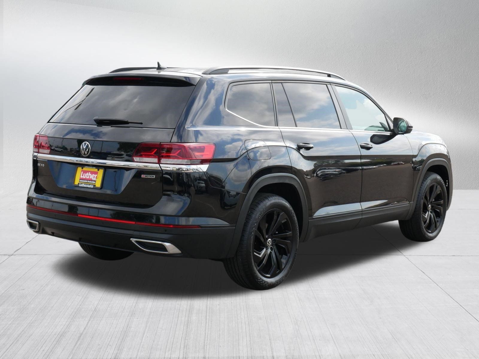Used 2021 Volkswagen Atlas SE w/ Panoramic Sunroof Package AWD/4WD image 7