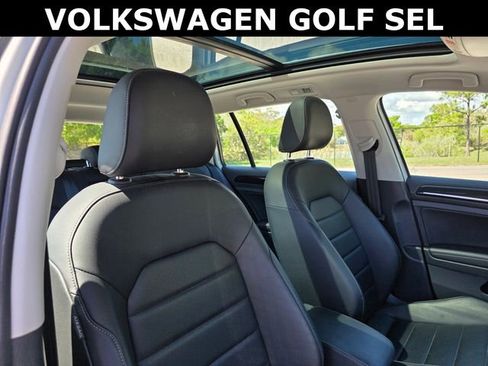 Used 2018 Volkswagen Golf SEL image 11