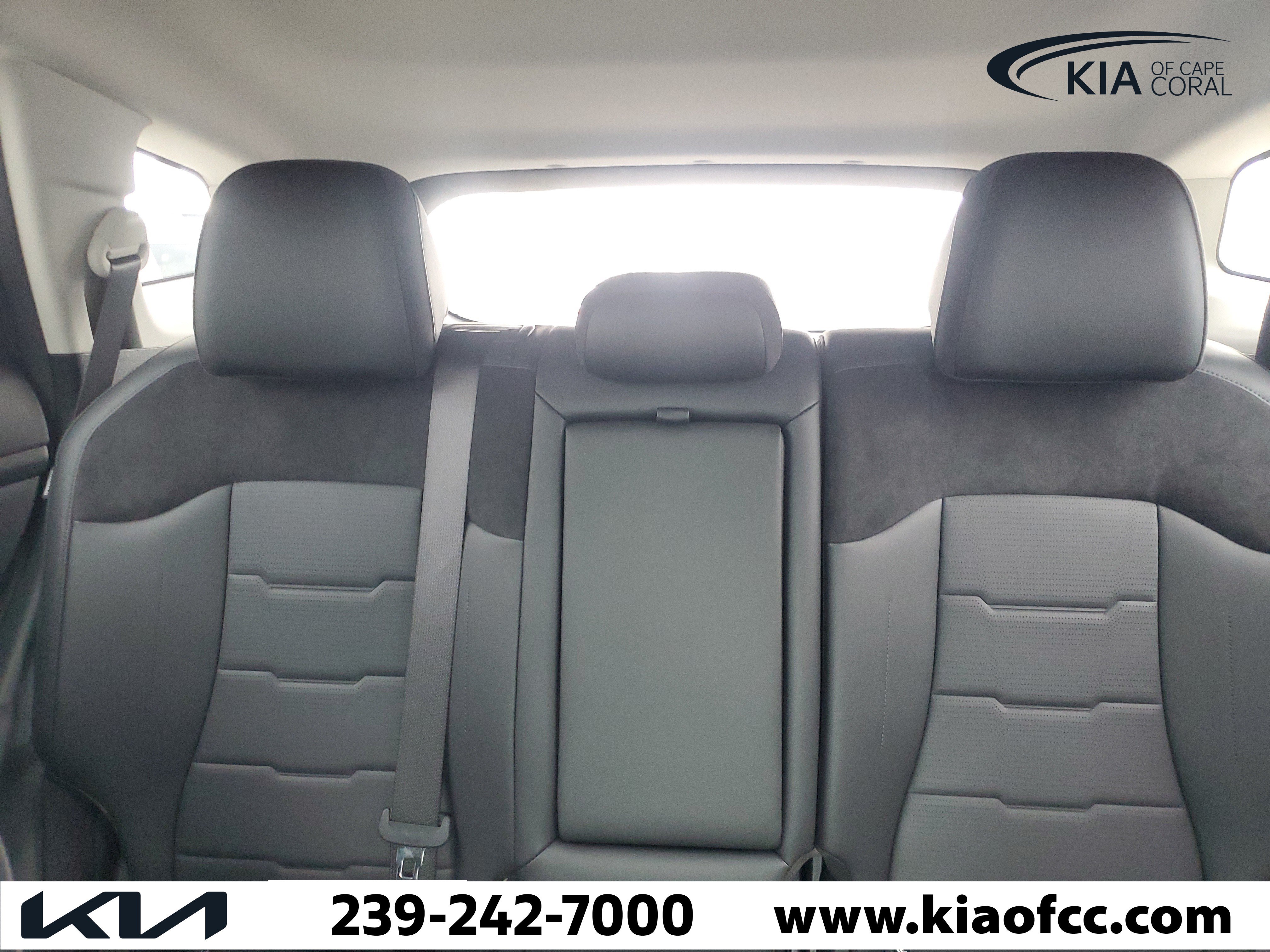 New 2026 Kia Sportage SX FWD image 30