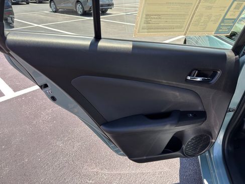 Used 2017 Toyota Prius Three Touring w/ Carpet Mat Package FWD image 27