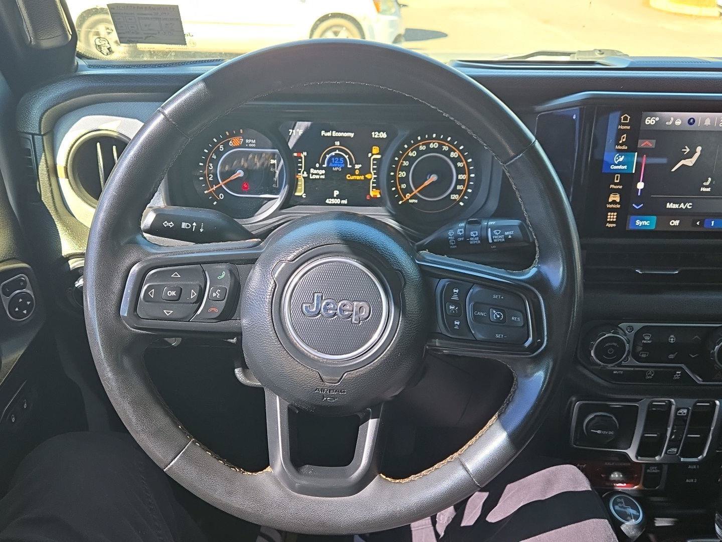Used 2024 Jeep Wrangler Unlimited Sport AWD/4WD image 17