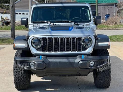 Used 2024 Jeep Wrangler Unlimited Rubicon 4xe w/ Convenience Group AWD/4WD image 43