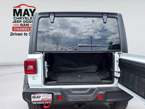 Certified 2026 Jeep Wrangler Unlimited Rubicon AWD/4WD image 13