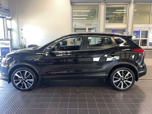 Used 2018 Nissan Rogue Sport SL w/ SL Premium Package AWD/4WD image 4