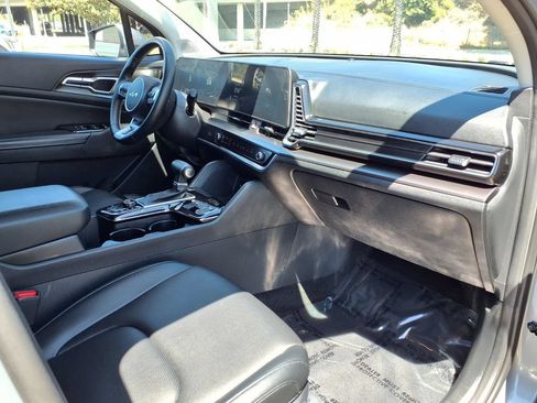 Certified 2023 Kia Sportage EX FWD image 12