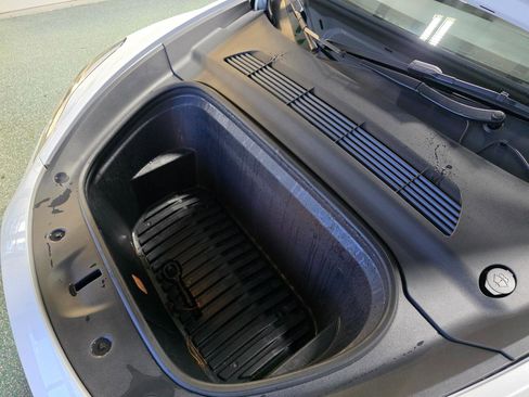 Used 2023 Tesla Model Y Long Range image 42