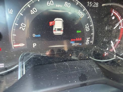 Used 2024 Toyota RAV4 XLE Premium FWD image 10