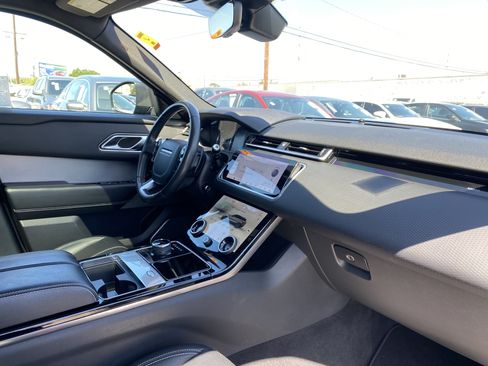 Used 2020 Land Rover Range Rover Velar S AWD/4WD image 27