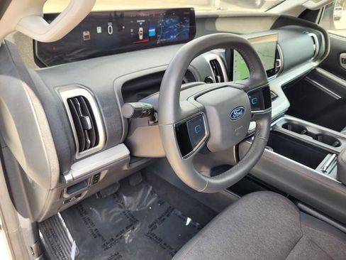 Used 2025 Ford Expedition Max Active image 15