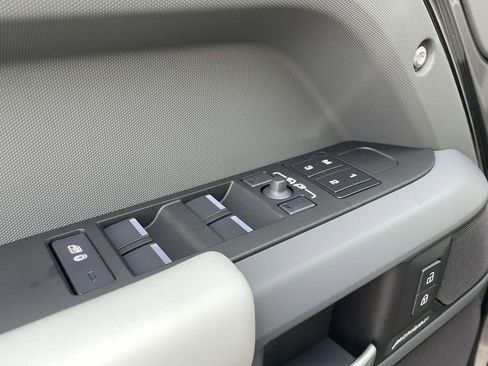 New 2026 Land Rover Defender 110 S AWD/4WD image 32