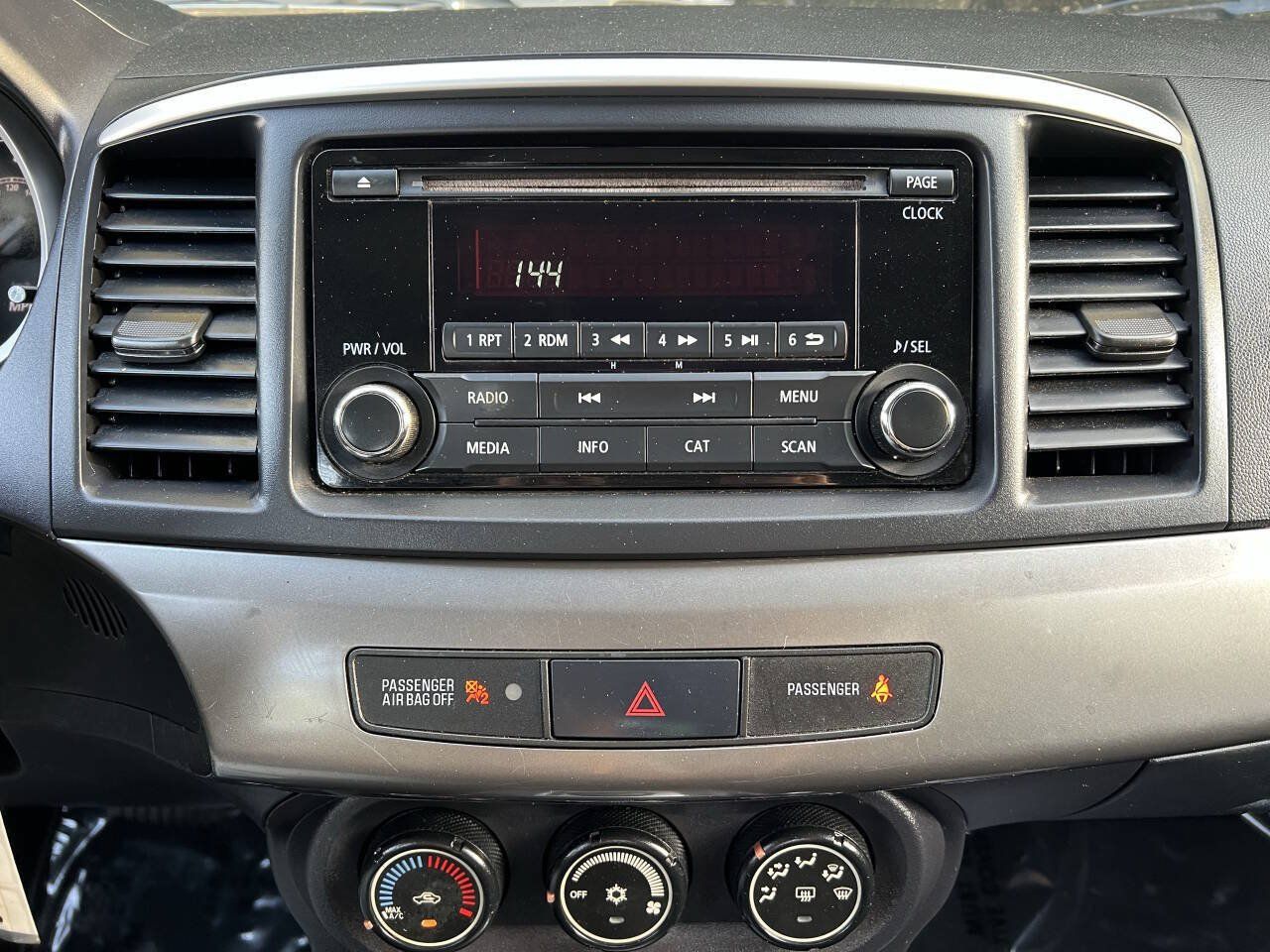 Used 2015 Mitsubishi Lancer ES FWD image 18