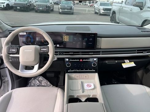 New 2026 Hyundai Santa Fe SE image 9