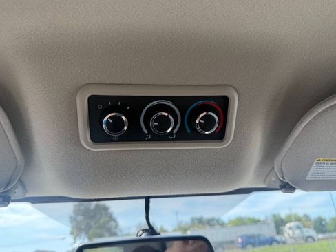 Used 2016 Chevrolet Express 3500 LT w/ LT Preferred Equipment Group RWD image 18