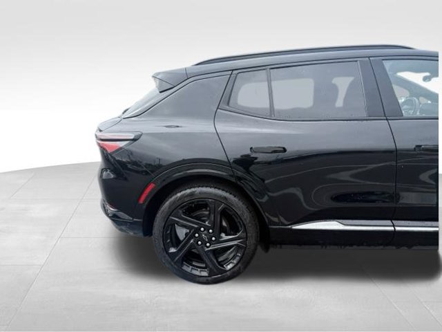 Used 2024 Chevrolet Equinox EV RS FWD image 4