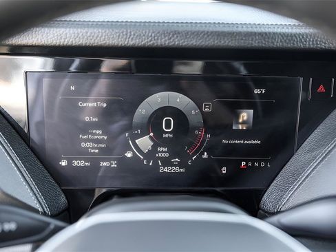 Used 2025 GMC Yukon XL Denali image 11