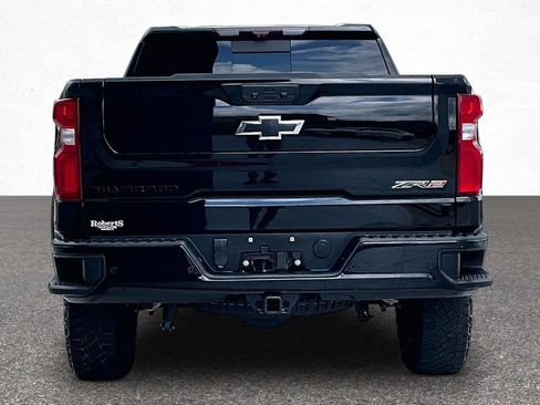 Used 2022 Chevrolet Silverado 1500 ZR2 w/ Technology Package AWD/4WD image 6