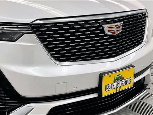 Used 2024 Cadillac XT6 Luxury image 32