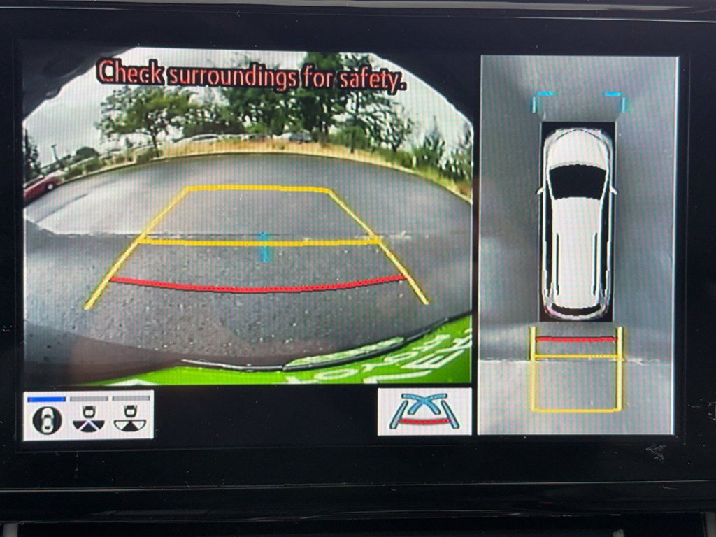 Used 2024 Toyota Sienna Platinum AWD/4WD image 30
