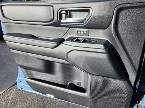 Used 2025 Toyota Land Cruiser w/ Premium Package image 12