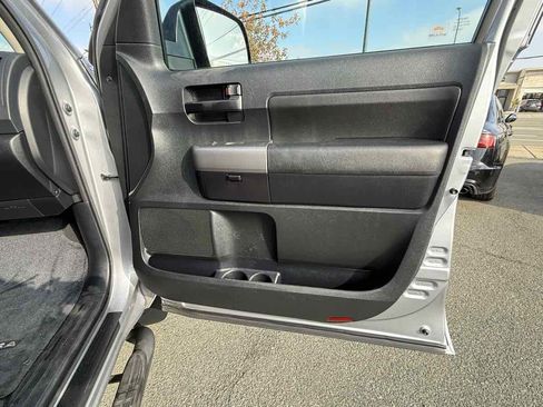 Used 2012 Toyota Tundra 4x4 Double Cab image 28