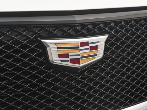 Used 2021 Cadillac XT6 Sport image 29