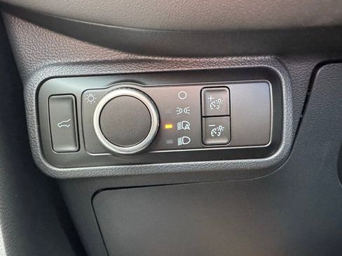 New 2025 Ford Explorer Active image 36