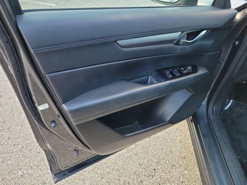 Used 2020 MAZDA CX-5 Touring image 17