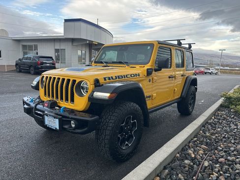 Used 2021 Jeep Wrangler Unlimited Rubicon 4xe w/ Steel Bumper Group image 11