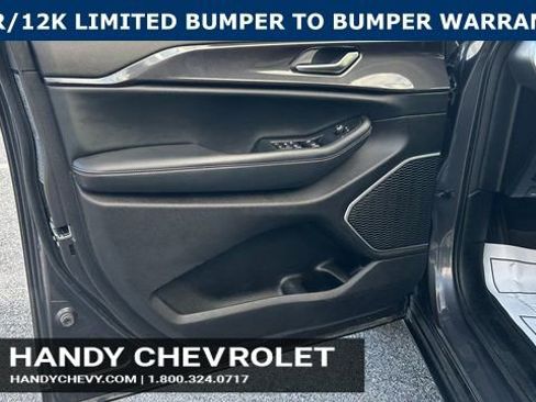 Used 2022 Jeep Grand Cherokee L Laredo image 17