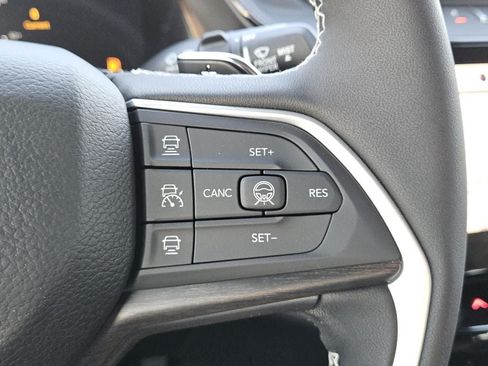 New 2026 Jeep Grand Cherokee Limited AWD/4WD image 17