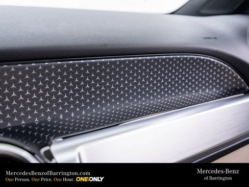 New 2026 Mercedes-Benz GLB 250 4MATIC image 32