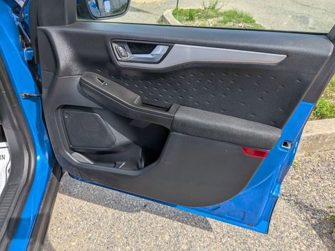 Used 2020 Ford Escape SE FWD image 37