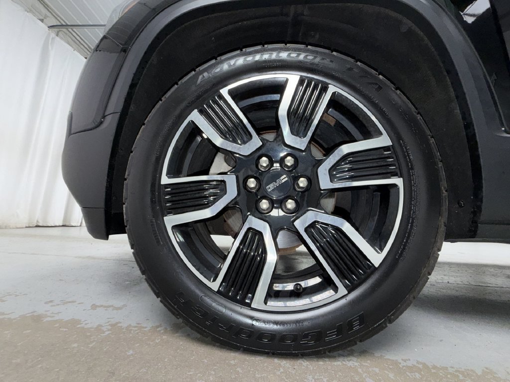 Used 2019 GMC Acadia SLT w/ Black Edition AWD/4WD image 14