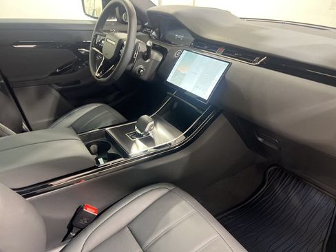 Used 2026 Land Rover Range Rover Evoque Dynamic SE AWD/4WD image 24