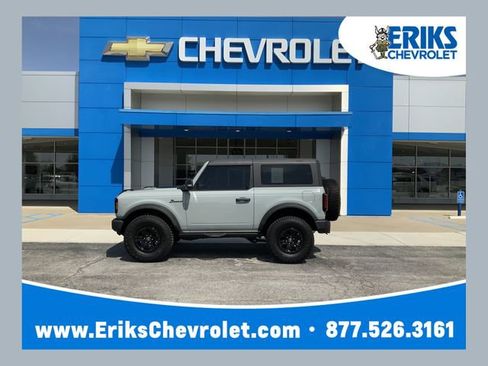 Used 2022 Ford Bronco Wildtrak AWD/4WD image 1