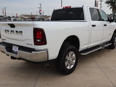Used 2026 RAM 2500 Big Horn AWD/4WD image 5