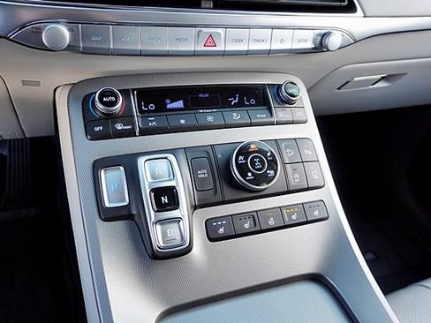 Certified 2022 Hyundai Palisade Calligraphy AWD/4WD image 32