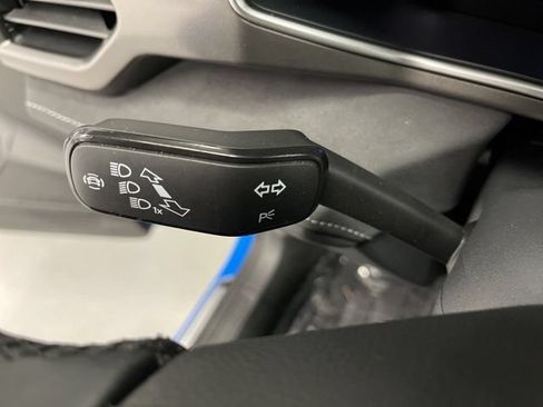 New 2025 Volkswagen Taos SE AWD/4WD image 19