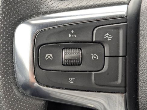 Used 2025 Chevrolet Blazer LT image 25