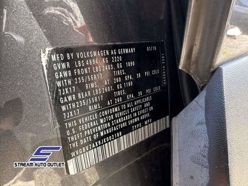 Used 2018 Volkswagen Tiguan Limited w/ Premium Package image 17